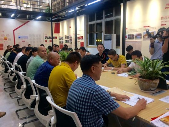 浙江苍南1200个考场五万余党员 测试党代会精