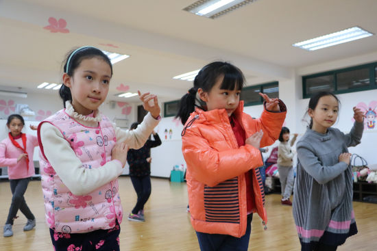 探访杭州小学少儿京剧社
